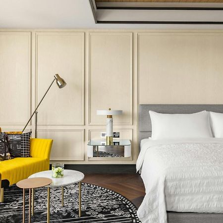 Le Meridien 台中市 エクステリア 写真 A guest room at the hotel