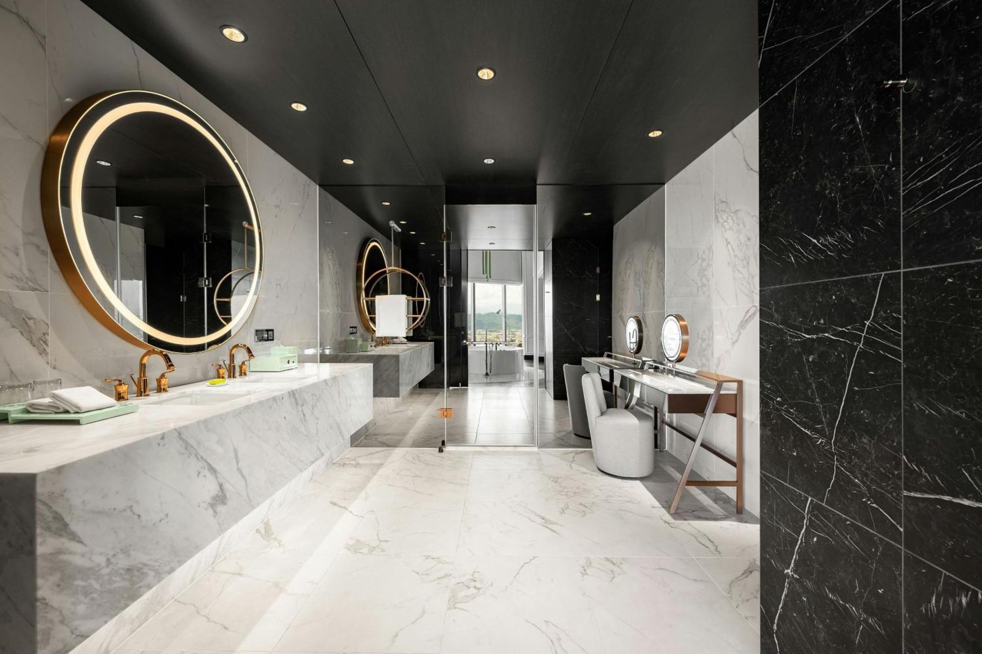 Le Meridien 台中市 エクステリア 写真 Bathroom
