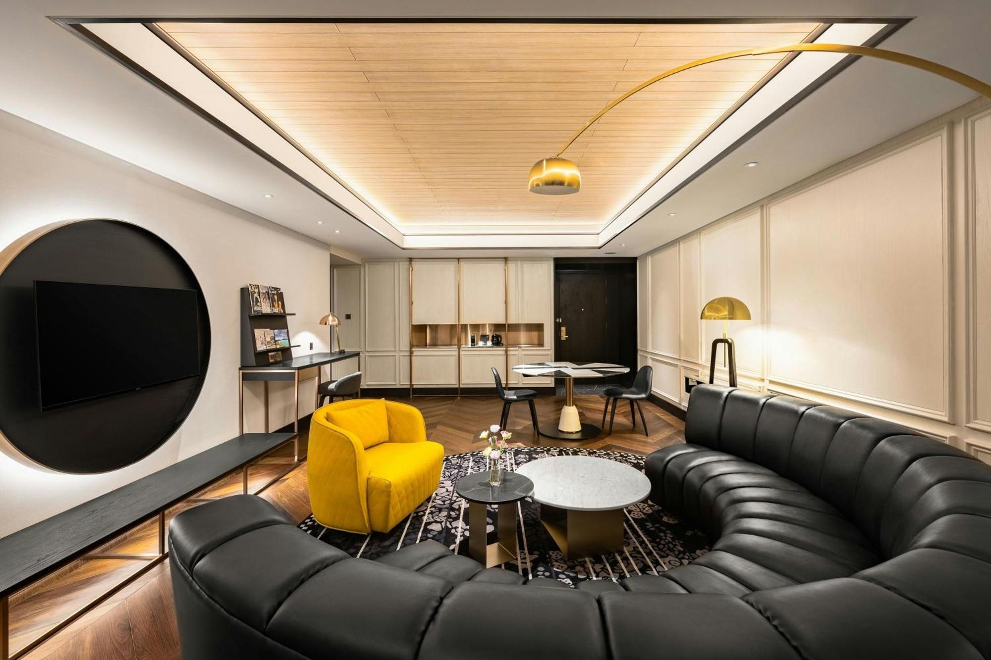 Le Meridien 台中市 エクステリア 写真 The interior of the 2018-built lounge
