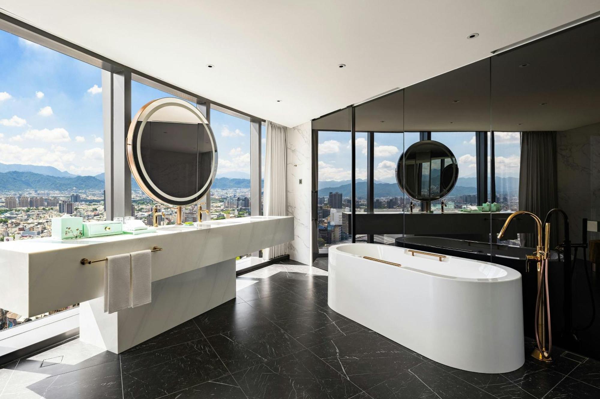 Le Meridien 台中市 エクステリア 写真 Bathroom